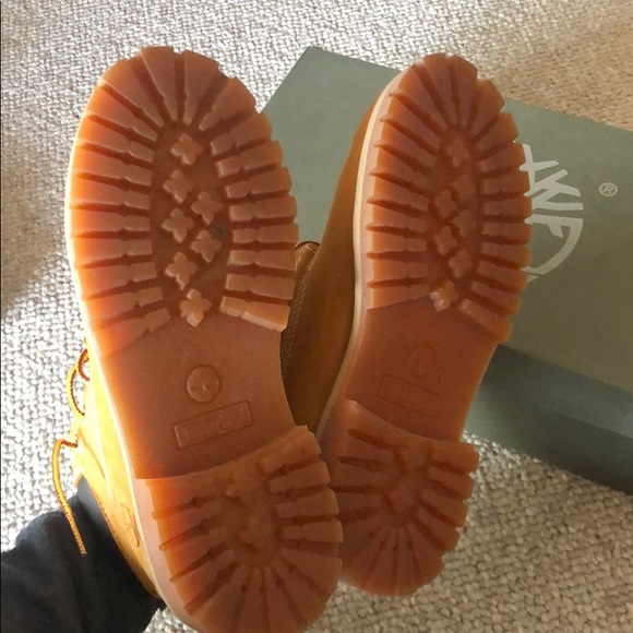 Timberland Boots - Picture 2 of 4